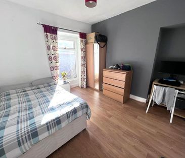 6 bedroom terraced house to rent - Photo 6