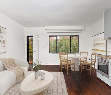 Stylish & Low-Maintenance Rental in Blessington Street! - Photo 1