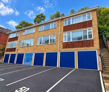 Garlands Road, Redhill, Surrey, RH1 - Photo 5