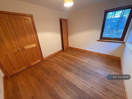 4 bedroom detached house to rent - Photo 4