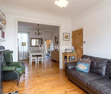 3 bedroom terraced house to rent - Photo 4