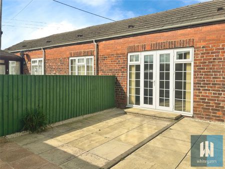 Common Side Farm, New Road, Old Snydale, Pontefract, WF7 - Photo 5