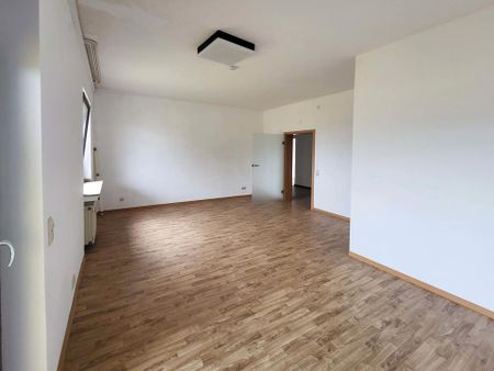 Großzügige 2 ZKB Wohnung zur Miete mit Balkon in ruhiger Wohngegend! - Photo 2