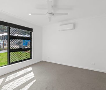 1/7 Mernick Court, Bahrs Scrub, Qld 4207 - Photo 2