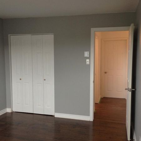 À VOIR 4 1/2 rénové appartement près métro concorde - Photo 3