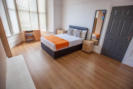 7 bedroom semi-detached house to rent - Photo 3