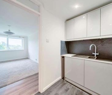 Windsor Drive, High Wycombe, HP13 - Photo 5