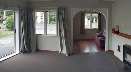 University Student Flat - adjacent to Univeristy - Photo 3