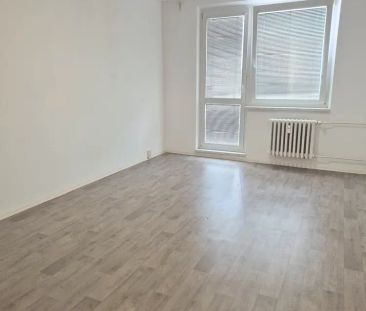 Pronájem panelového bytu 1 + kk v Šumperku - Fotografie 2