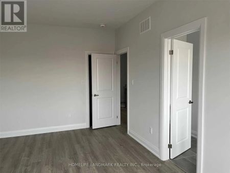 77 SEGUIN STREET - Photo 2