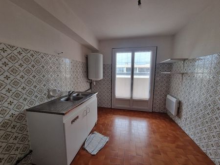 Location Appartement 3 pièces 70m² - Photo 4