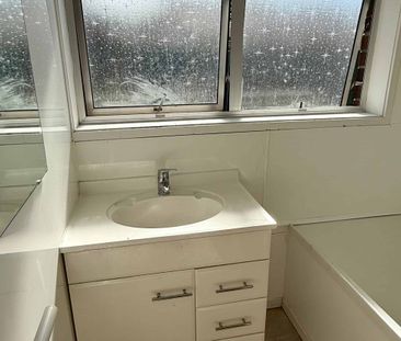 Round about Royal Oak... - Photo 5