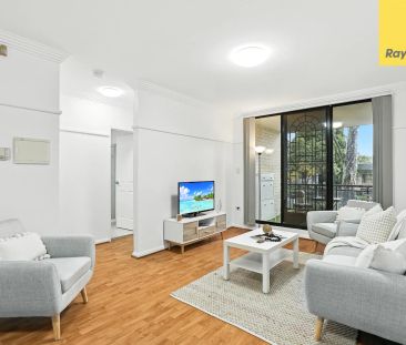 Spacious, Solid & Superbly Located - Your Westmead Oasis Awaits! - Photo 5