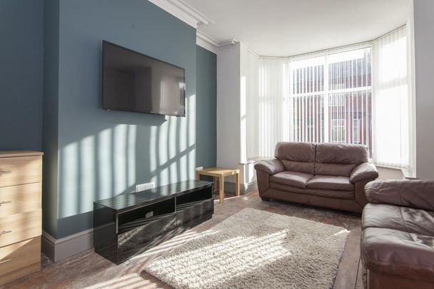 5 bedroom house to rent - Photo 1