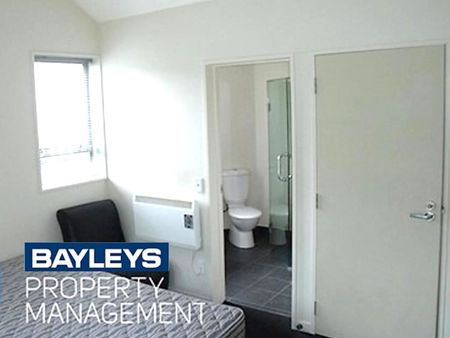 Ensuite Room in walking distance of Gardens - Photo 5