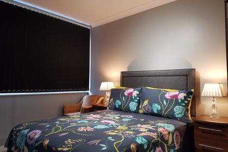 2 Bed Flat, Boardwalk Place, E14 - Photo 3