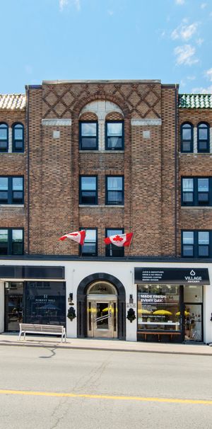 1 Bedroom in Luxury Boutique building in Forest Hill - Photo 1