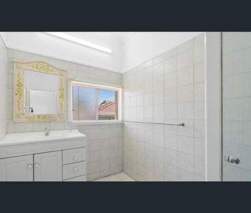 140A Manning Road, Manning, WA 6152 - Photo 4