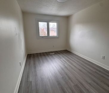 For Lease - 3467 Longleaf Court Unit# Main, Mississauga, Ontario - Photo 5