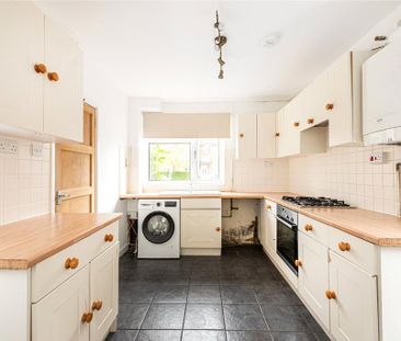 3 bedroom semi-detached house to rent - Photo 6