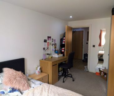 Saltra, SALFORD - Photo 6