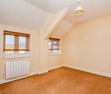 2 bedroom maisonette to rent - Photo 4