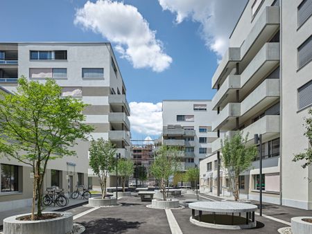 Ihr neues Zuhause - moderne Maisonette-Wohnung mit Sitzplatz + Balkon - Photo 2