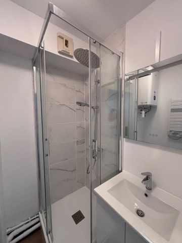 Charmant studio meublé en plein centre-ville - Photo 5