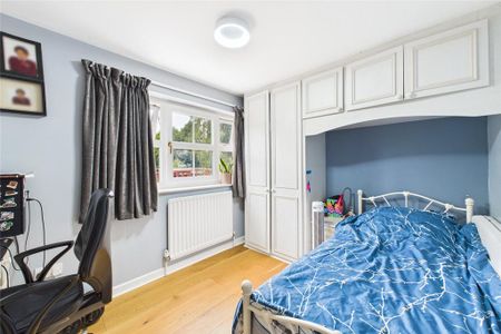 4 bedroom detached house to rent - Photo 4