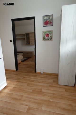 Pronájem bytu 2+1 v osobním vlastnictví 59 m², Hluboká nad Vltavou - Photo 3