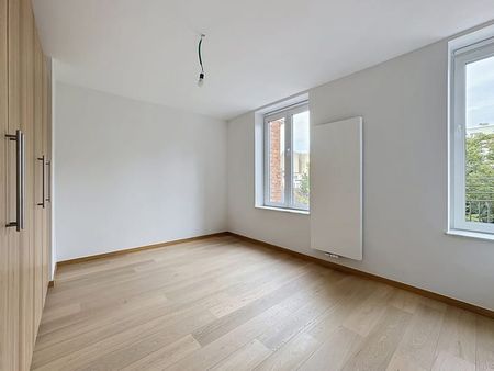 Appartement te huur - foto 3