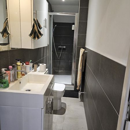 Studio Flat, Chatham Street, RG1 - Photo 4