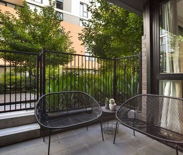 Fully Furnished One Bedroom Apartment with Private Courtyard - Photo 5