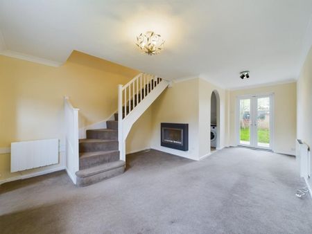 2 bedroom end of terrace house to rent - Photo 2