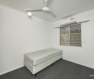 Low Set Family Home! - Photo 4