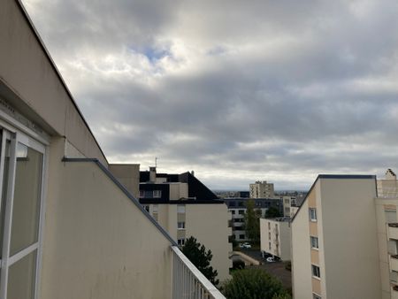 CAEN - Photo 2