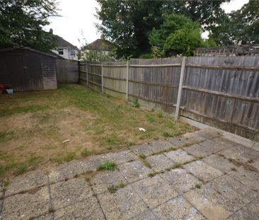 2 bedroom semi-detached house to rent - Photo 5