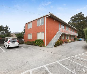 Surprise Package on Stephen Street - Photo 6