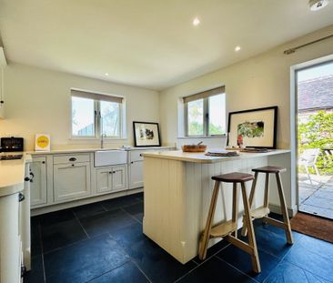 North Lane - Photo 5