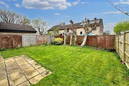 Hibbs Close, Marshfield, Chippenham, Wiltshire, SN14 - Photo 3