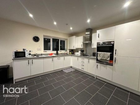 1 bedroom in a house share to rent - Photo 5