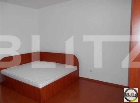 3 camere, 90 mp, parcare, terasa 20 mp, zona exclusivista - Photo 3