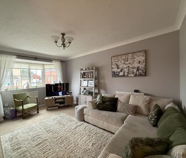 2 bedroom semi-detached house to rent - Photo 2