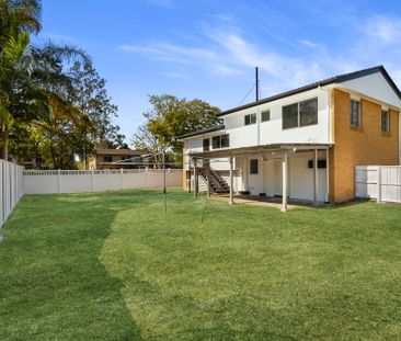 1 Badge Street, Jamboree Heights QLD 4074 - House For Rent | Domain - Photo 3