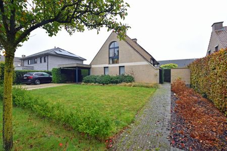 Uitmuntende villa te huur met rustige ligging in Eeklo! - Photo 4