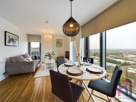 2 bedroom flat to rent - Photo 2