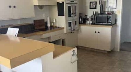 Spacious 3 bedroom family home - Photo 2