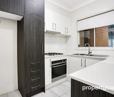 Modern, Spacious Townhouse in Prime Penrith Location - Photo 2