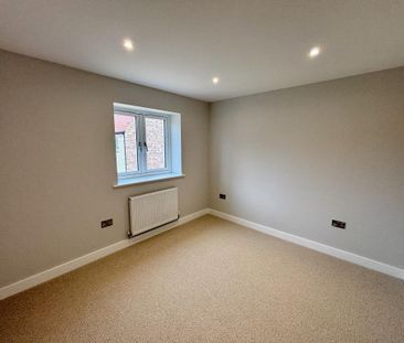 4 bedroom detached house to rent - Photo 4
