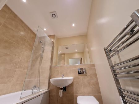 1 bedroom flat to rent - Photo 4